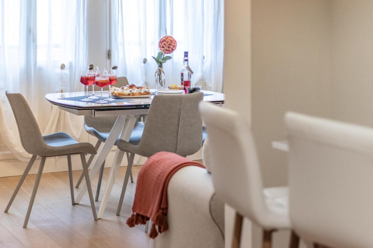 Italian Experience-Riva Degli Schiavoni Boutique Apartment เวนิส ภายนอก รูปภาพ