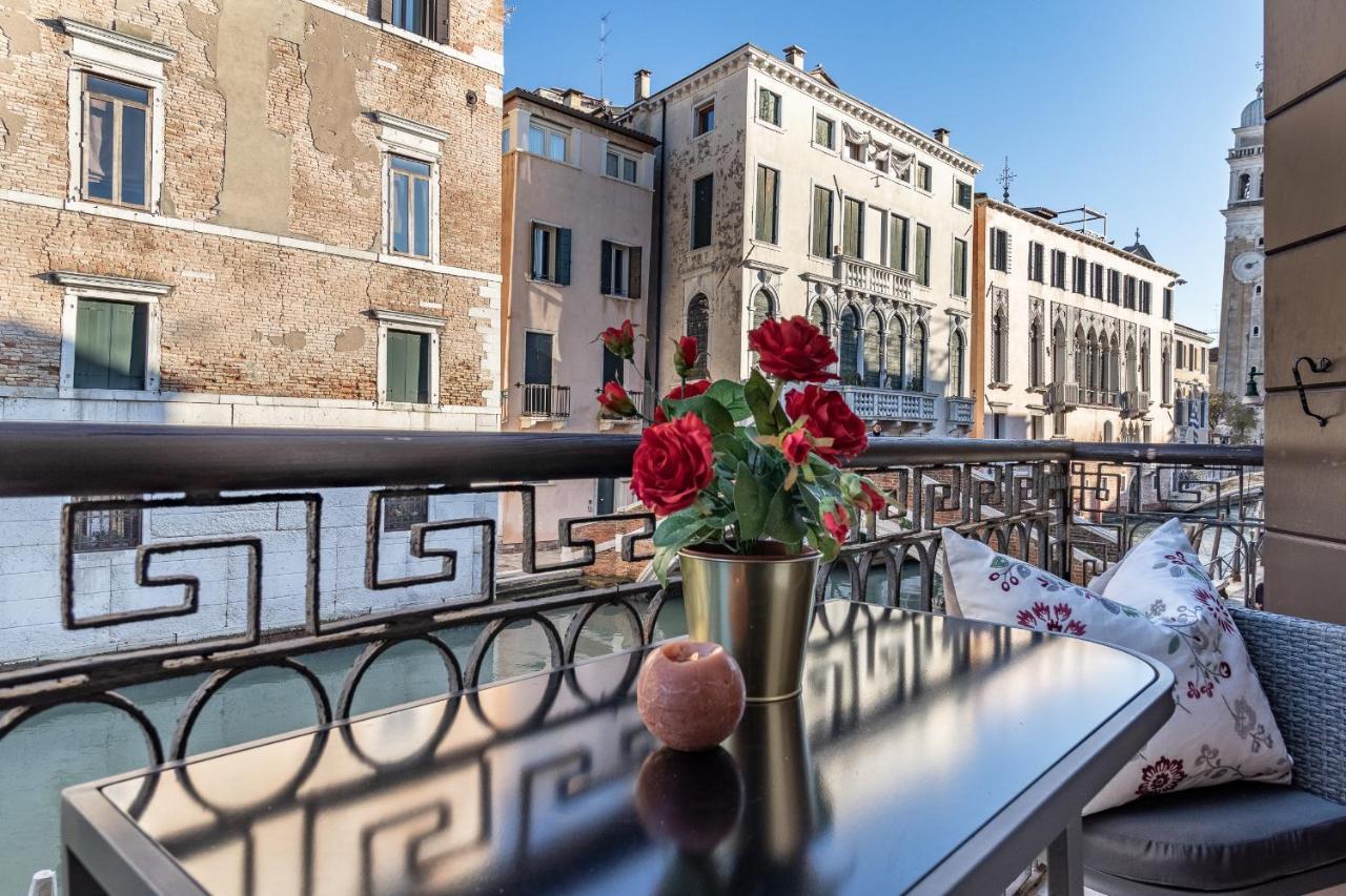 Italian Experience-Riva Degli Schiavoni Boutique Apartment เวนิส ภายนอก รูปภาพ